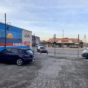 Slightly narrow parking lot for Las Palmas, but also plenty of street parking out front.