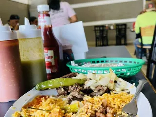 El Tulipan Grocery Store