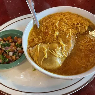 Fideo con pollo