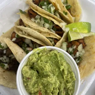 Tacos and guacamole, what more do you ask in life !!!