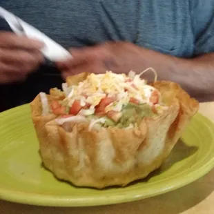 The grilled shrimp salad bowl.