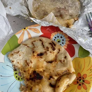 Pupusa Revuelto so delicious