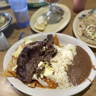 Chilaquiles con carne