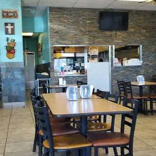 Plenty os seating inside!