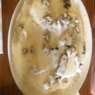 Biscuit and gravy. Chorizo al la mexicana.