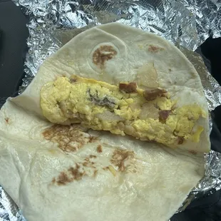 Food is over priced and they give you very little of food! Service is terrible very rude service