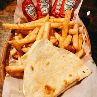 Kids Meal - Quesadilla with fries