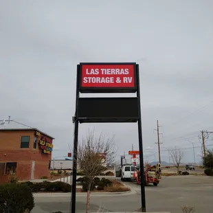 Las Tierras Sign
