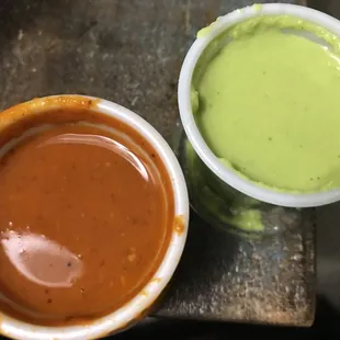 Spicy red and green salsa