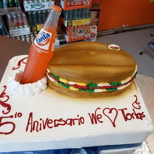 Tortas Perronas celebrating 5 years of service