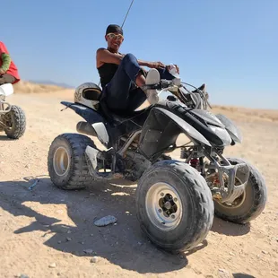 Baby getting broken in for the first time in the desert. Looking good BUZZIE!!!