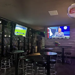 Las Vegas Bar completely renovated !!'