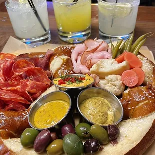 Pubcuterie and cocktails! Must try!!!
