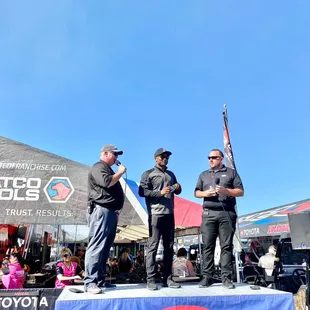 Antron Brown talking to the crowd