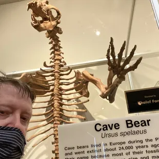 I hope I never run into a bear.  My goodness they're huge!