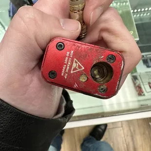 Shards of glass leftover inside of the device, making it impossible for the connectors to work with the new tip.