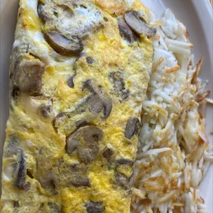 Mushroom &amp; Swiss Cheese Omelet