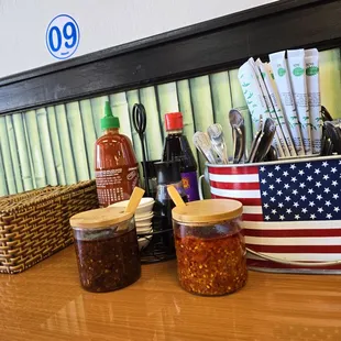 Clean and orderly table