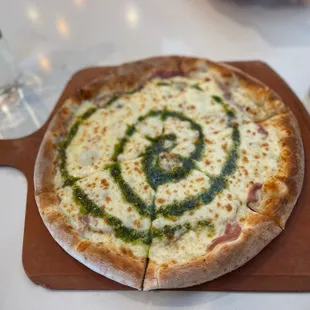 Fabulous fig, prosciutto and Gorgonzola pizza!