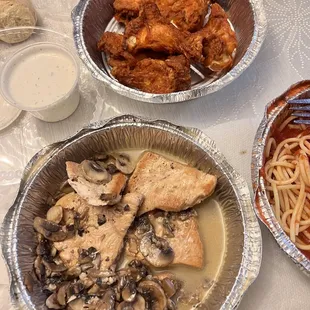 "Spicy" chicken wings, chicken marsala