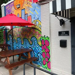 the outside of the restaurant