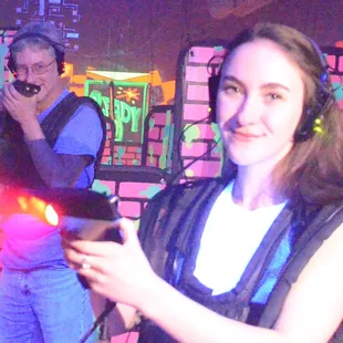 Dad gets the drop on his daughter during laser tag game