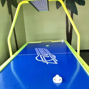 Air hockey