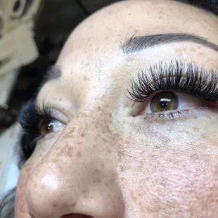 Extra flare for this beauty! Volume Lashes