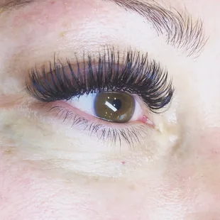 Up close and personal. Volume lashes!