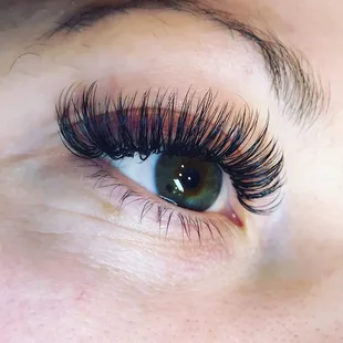 It's all about that D curl! Volume set