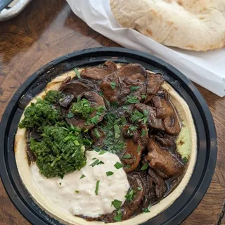 Mushroom and Caramelized Onions Hummus Bowl