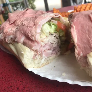 Monster Club Sub