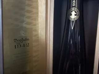 Ernie’s Liquor Mart