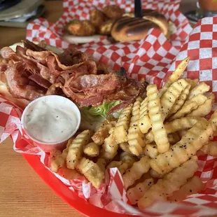 Bruce&apos;s BLT &amp; Hamburger w/ Fries