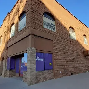 11th &amp; G
Douglas Az
kitty corner from the Historic Gadsden HOtel