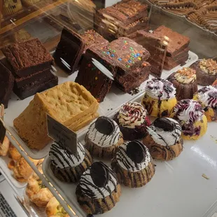 Wonderful chain of 4 bakery/bistros in North / Northeeastern Texas