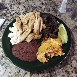 Desayuna Hondureno. Wow!