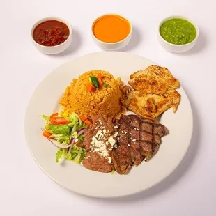 Pollo ala plancha carne asada ensalada y arroz