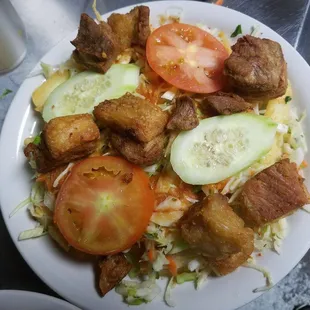 Yuca con chicharrón
