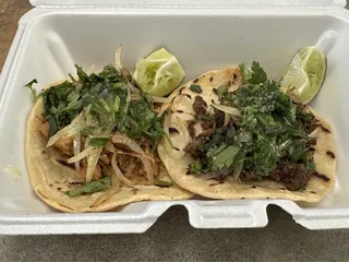 La Benedicion Market & Restaraunt