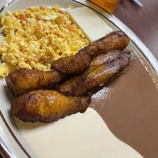 Desayunos Huevos Rancheros(I think)