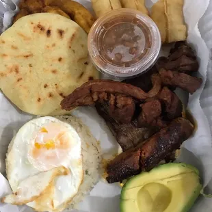 Bandeja Paisa in carry out container