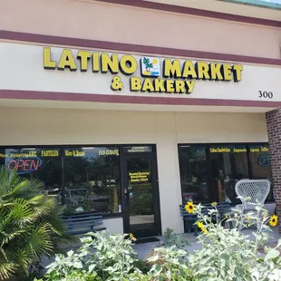 Usually you can never go wrong with latin food......