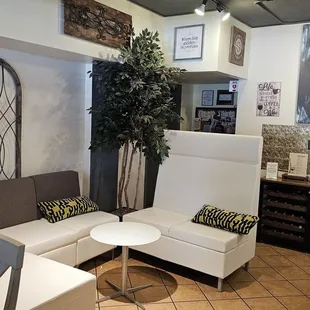 Modern couches for the mod taste