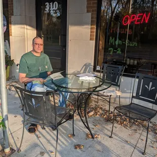 Nice outside seating.