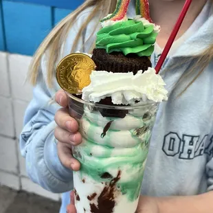 cupcakes, dessert, food