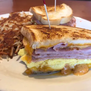 Classic Breakfast Sandwich