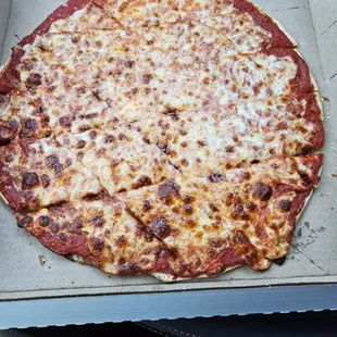 The pizza is cut in diamonds, which offends my New York roots, but hey, this is the Midwest, so I let it slide.