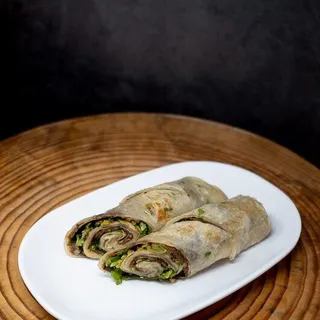 Sliced Beef and Scallion Pancake Roll