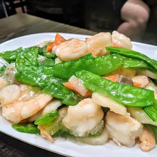 Shrimp with Snow Peas and Mushrooms